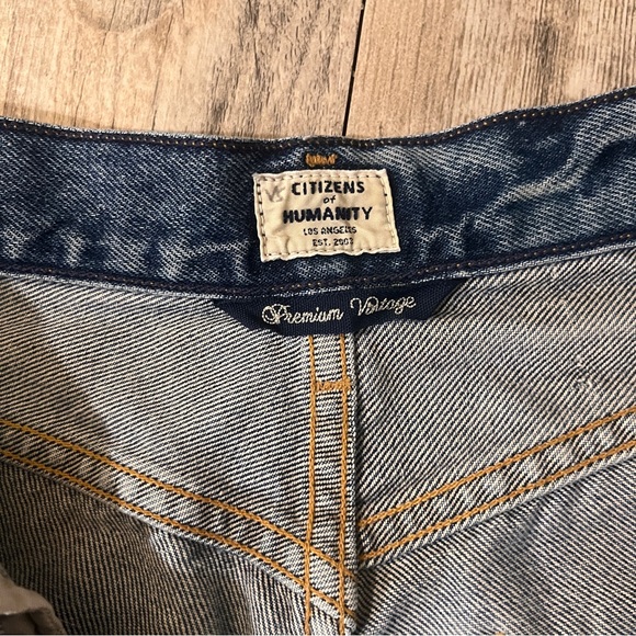Women's Citizens of Humanity Shorts High Rise Slim Straight Raw Hem Size-26 - Picture 5 of 10